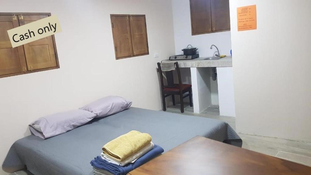 Hogar Tico-Estadounidense Cerca De Aeropuerto Alajuela Luaran gambar